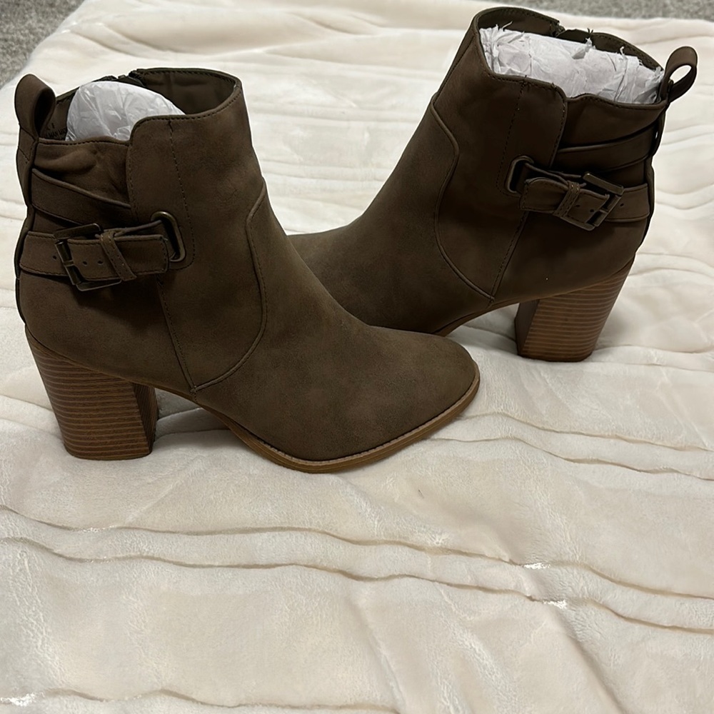 Ankle boots